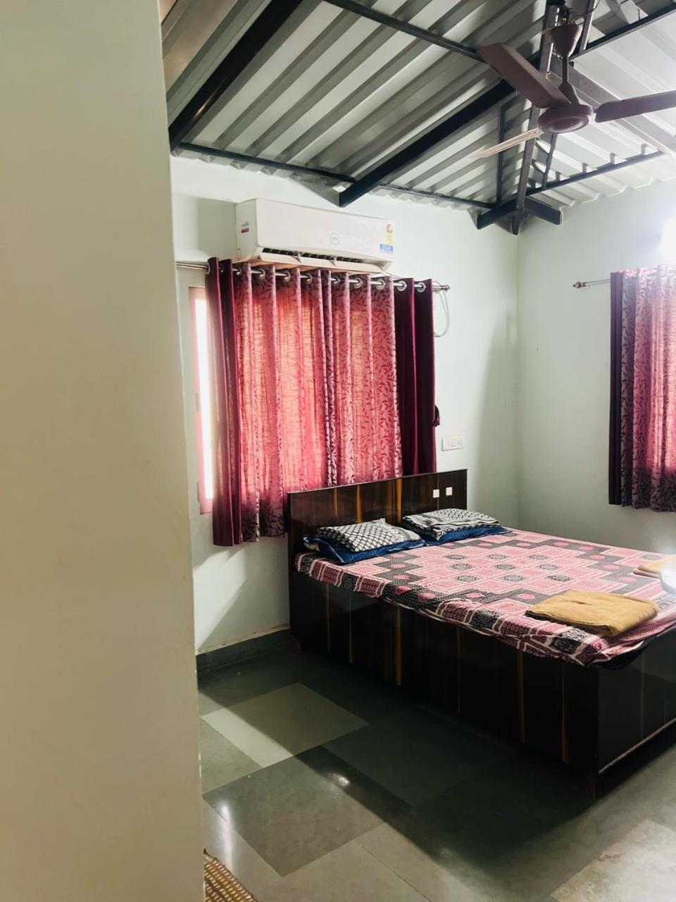 Madhura Farms Karjat Exteriör bild