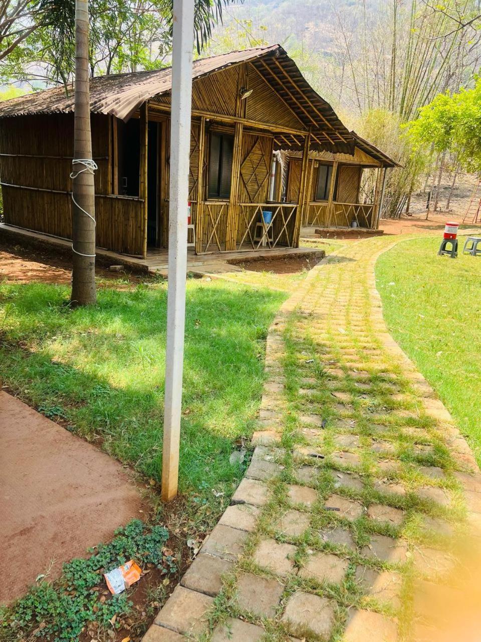Madhura Farms Karjat Exteriör bild